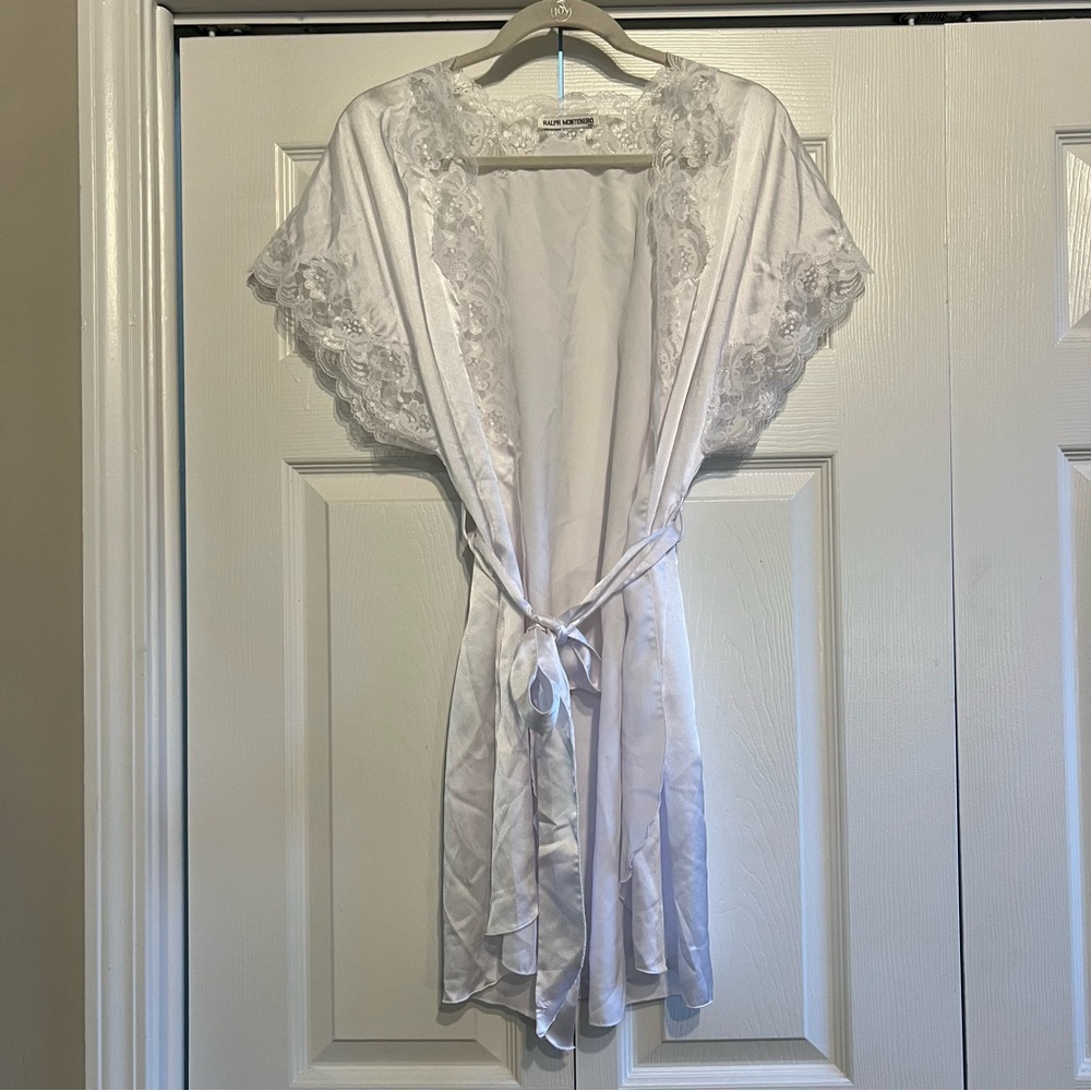 Vintage Ralph Montenero White Lace Trim Tie-Front Robe—Medium